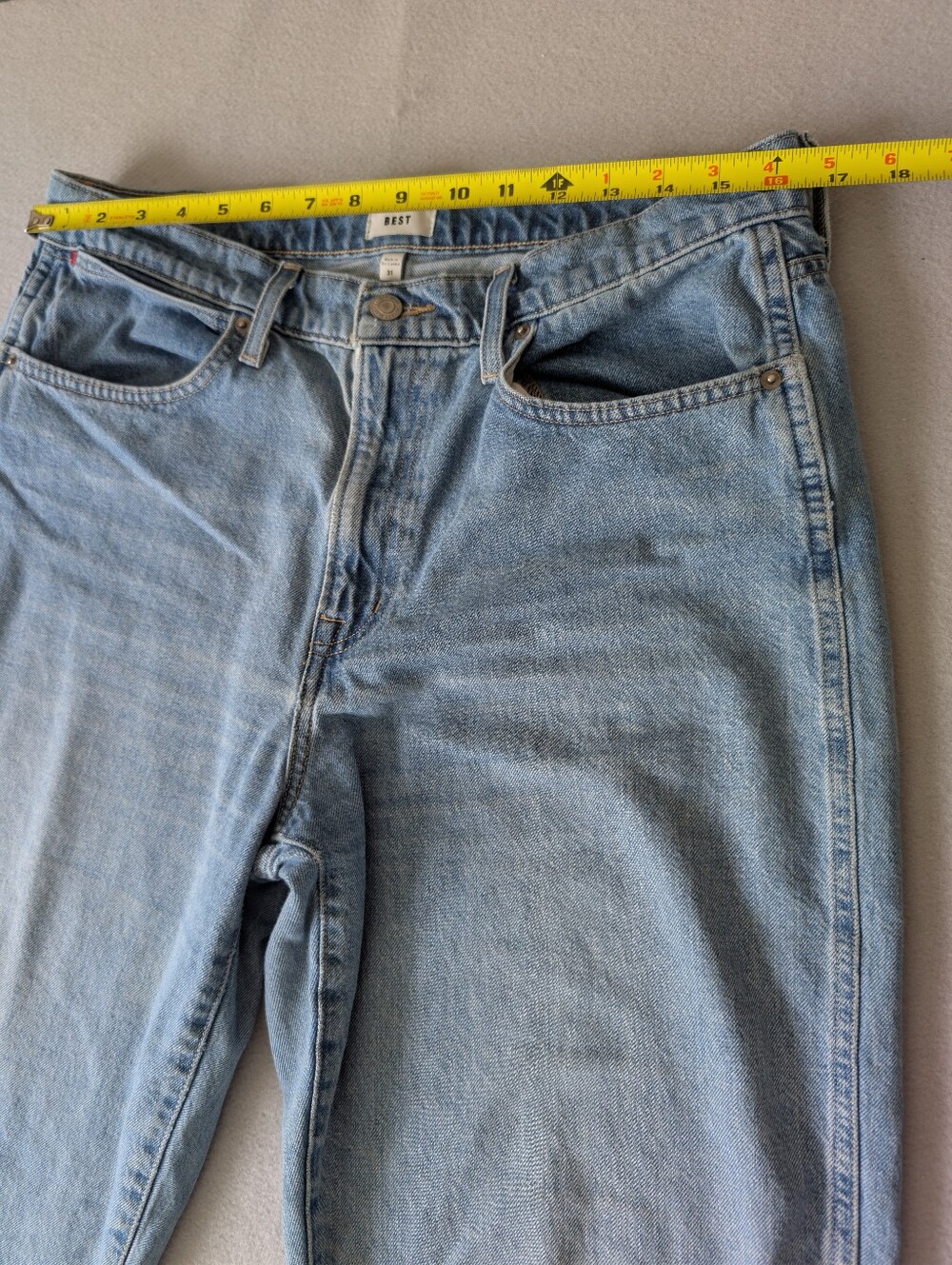 Aritzia Sunday Best Straight Leg Light Wash Jeans 100% Cotton Womens Size 31/12 image 10